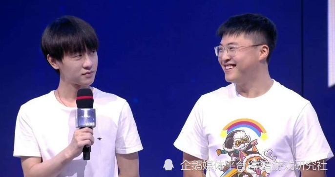 j9九游会首页 -包含Uzi新星重返赛场表现突出,勇士前途光明!的词条