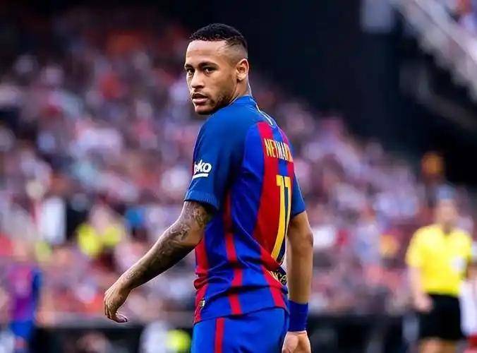 九游会网页版 - 内马尔被铲翻滚视频vs塞尔维亚 