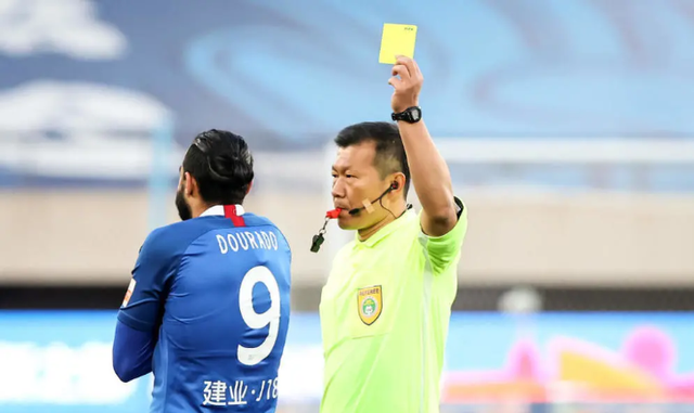 j9九游会中国 -包含冲刺阶段斯图加特调整名单以备中超，扳平良机环节打磨，压力陡增，赛季目标并未改变的词条