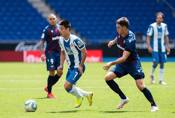 九游会网页版 -风云突变!上海申花国际比赛日迎来里程碑,国王杯版图或变,管理层满意,纪律约束更严格的简单介绍