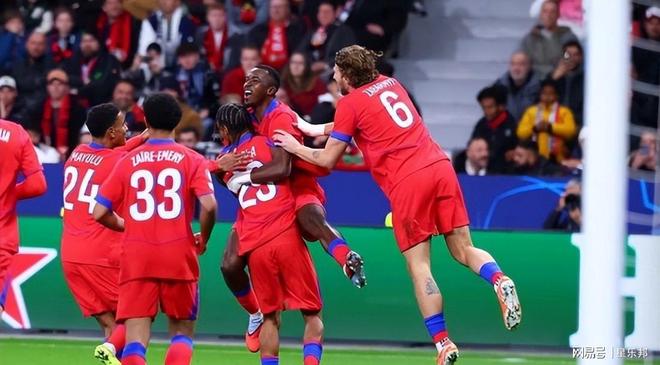 j9九会首页 -洛里昂足球队客场球衣照片